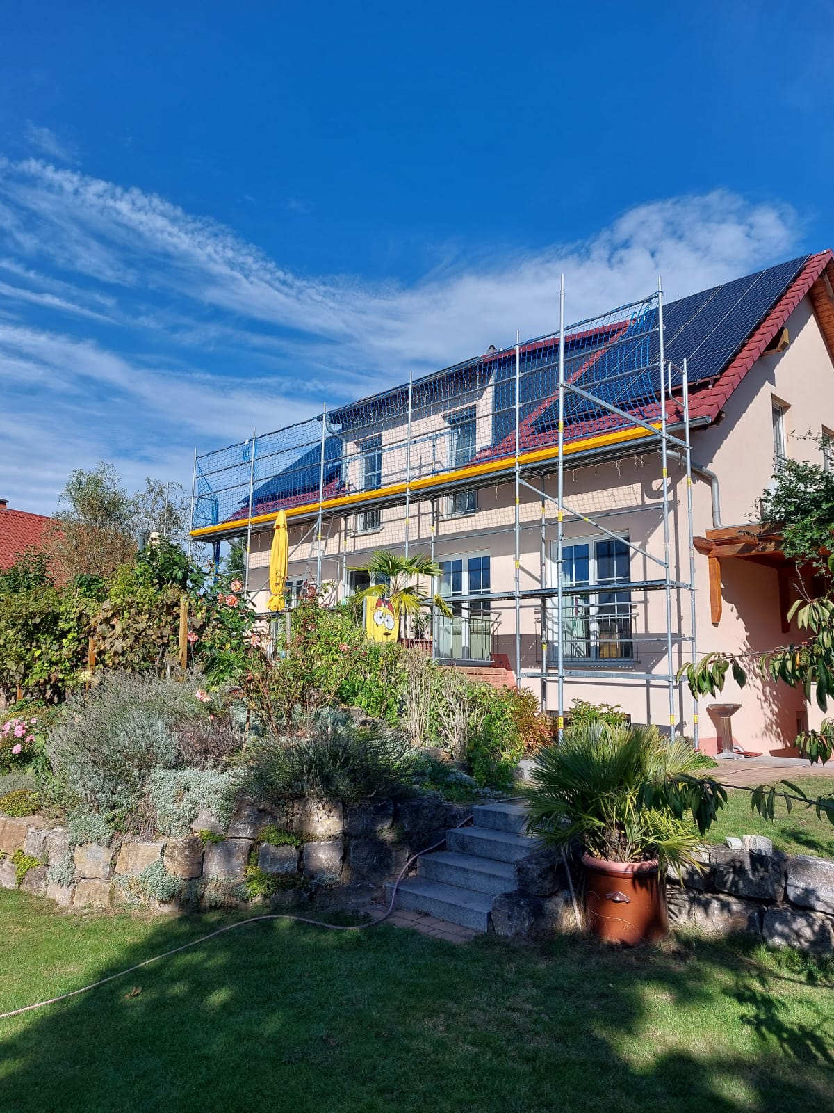 Sommer, Sonne, Solarenergie – unsere neue Anlage ist am Netz!